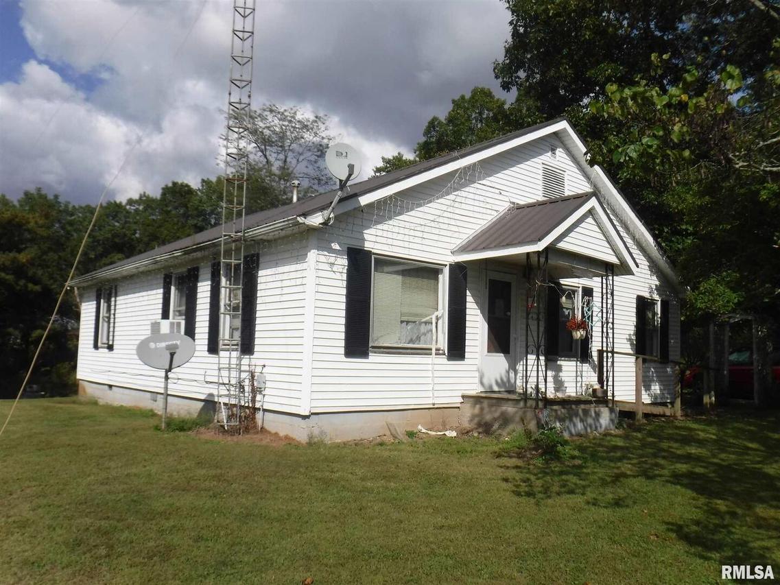 3505 Alma Hatchery Rd., Salem, IL 62881