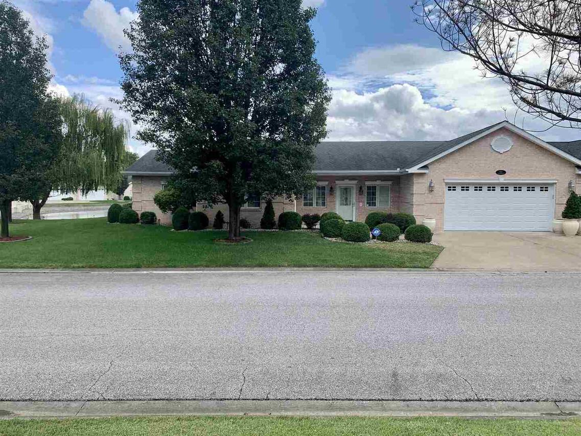 631 Lake Harbor Dr., Marion, IL 62959