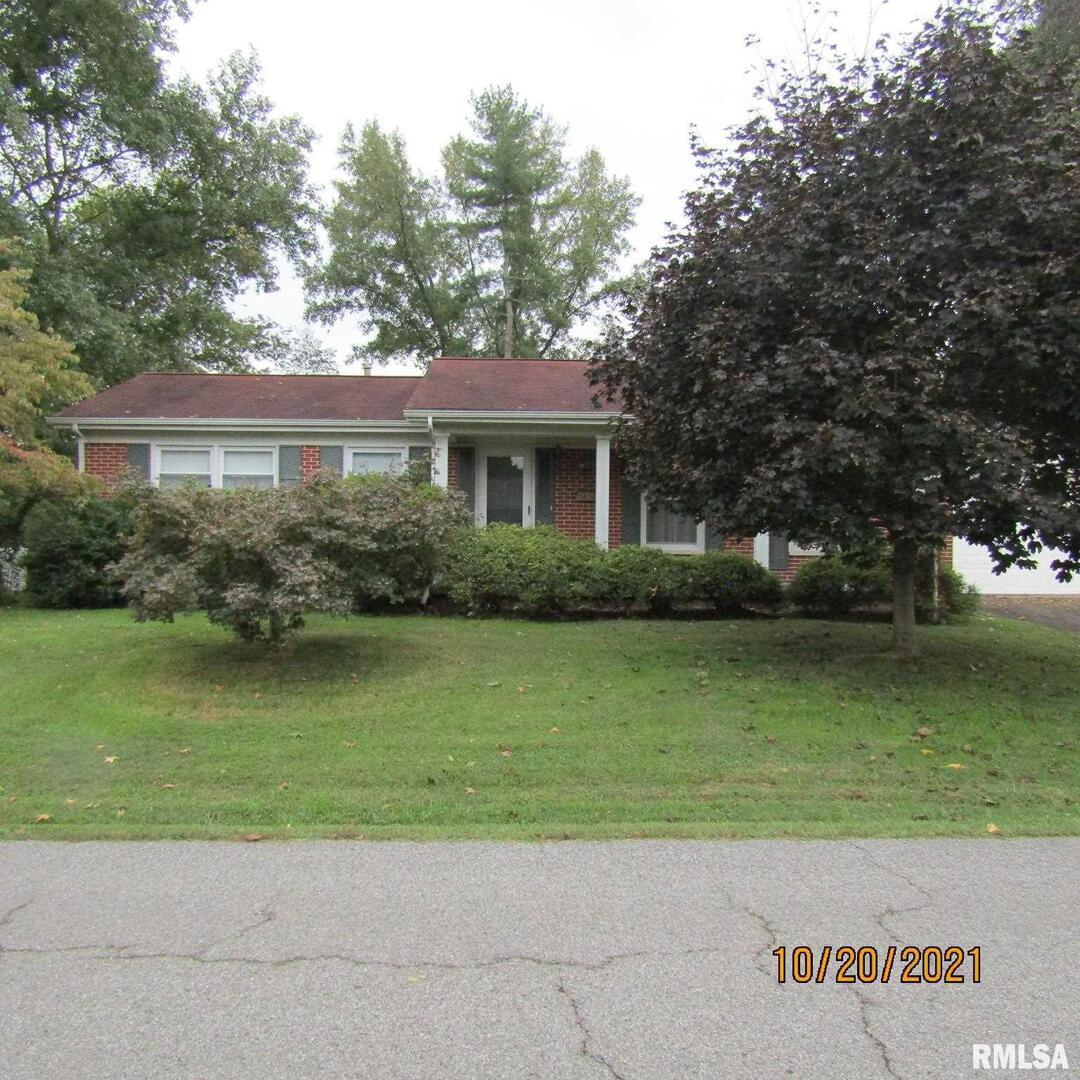 1803 W Warren St., Marion, IL 62959