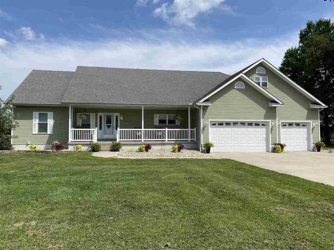 4410 Hotze Rd., Salem, IL 62881