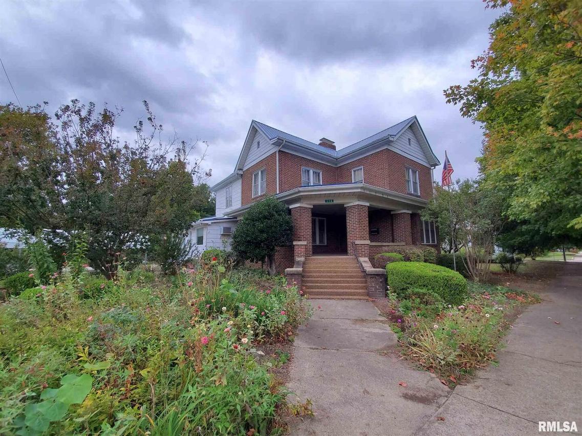 116 N Washington St., Mcleansboro, IL 62859