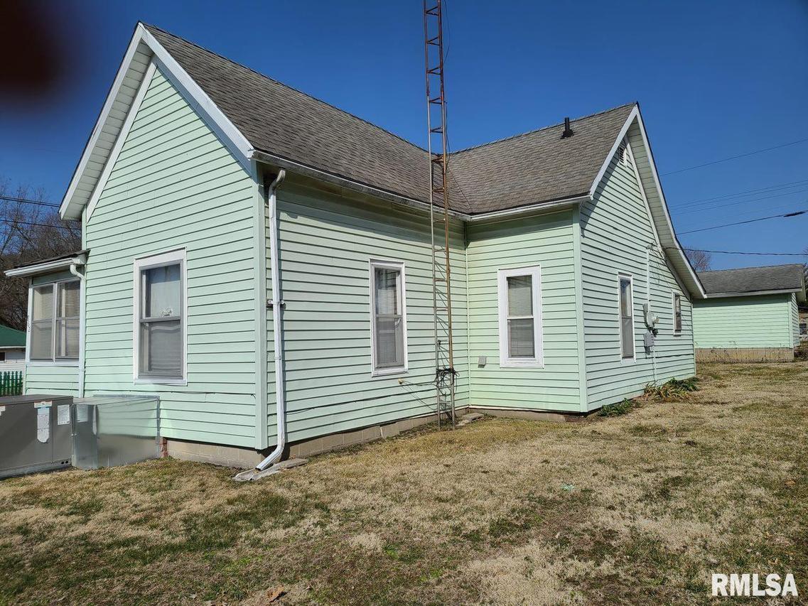 862 Madison St., Eldorado, IL 62930