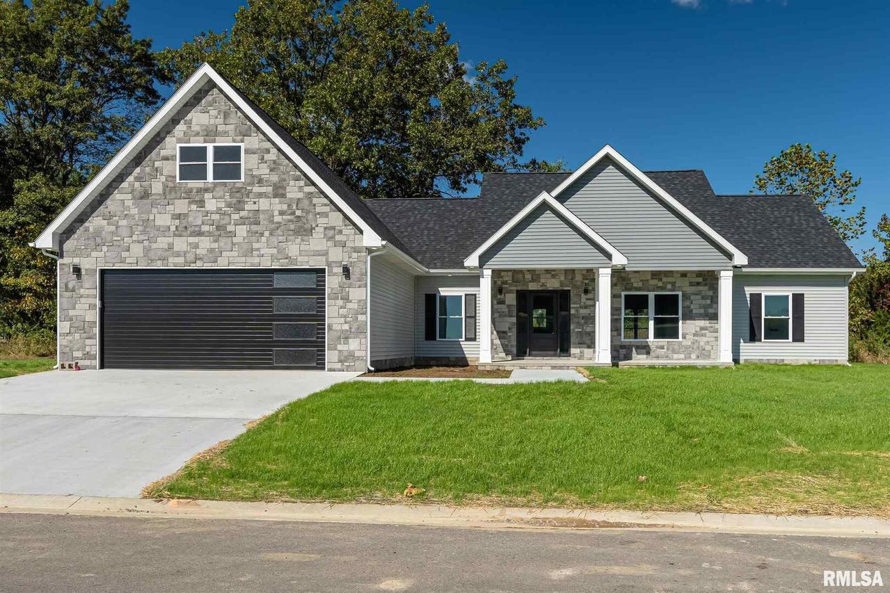 1114 Glory Ln., Marion, IL 62959