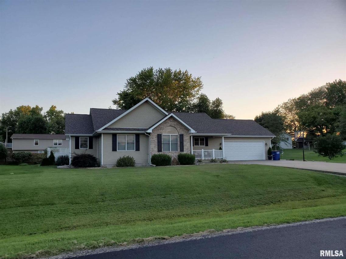 710 Prince Dr., Pinckneyville, IL 62274