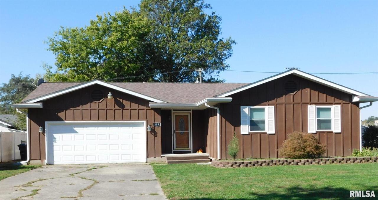 105 Woodland Dr., Salem, IL 62881