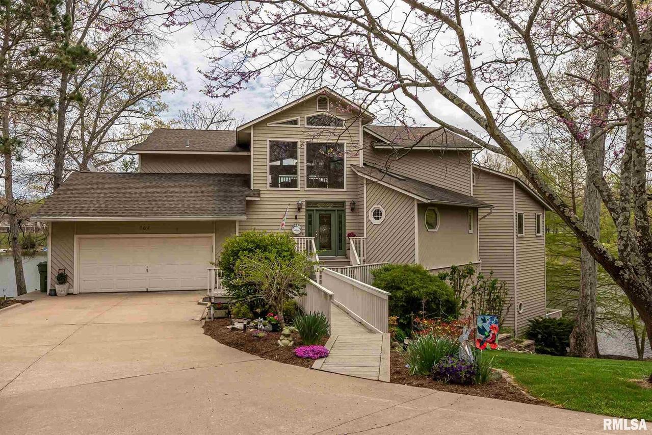 364 Lake Indian Hills Cir., Carbondale, IL 62902