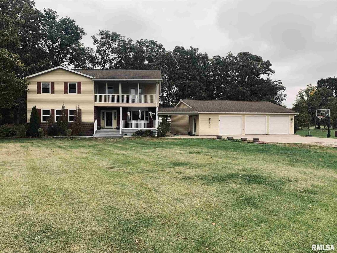 10 Eastwood Ln., Centralia, IL 62801