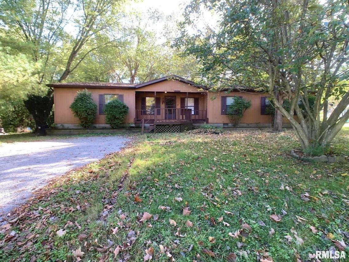 200 Elstrom Dr., Carbondale, IL 62903