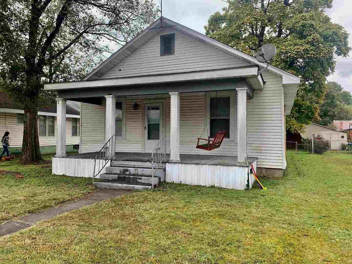 309 E 2nd St., Brookport, IL 62910