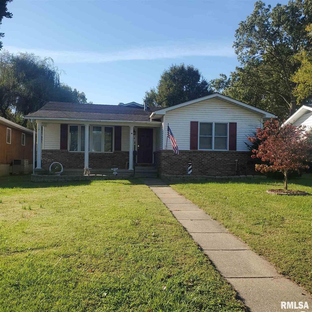 617 W Ogara St., Harrisburg, IL 62946