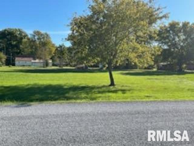 0000 Pine St., Ewing, IL 62836