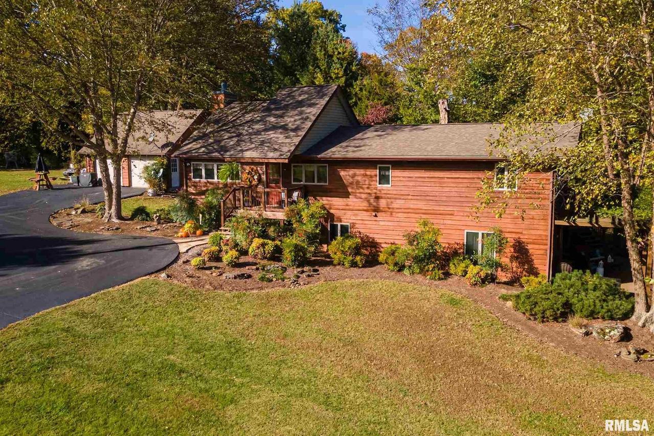 3000 Myers Ln., Makanda, IL 62958