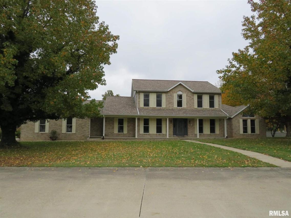 5 Clear Lake Dr., Centralia, IL 62801