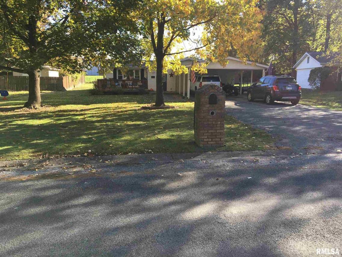 806 Melody Ln., Herrin, IL 62848