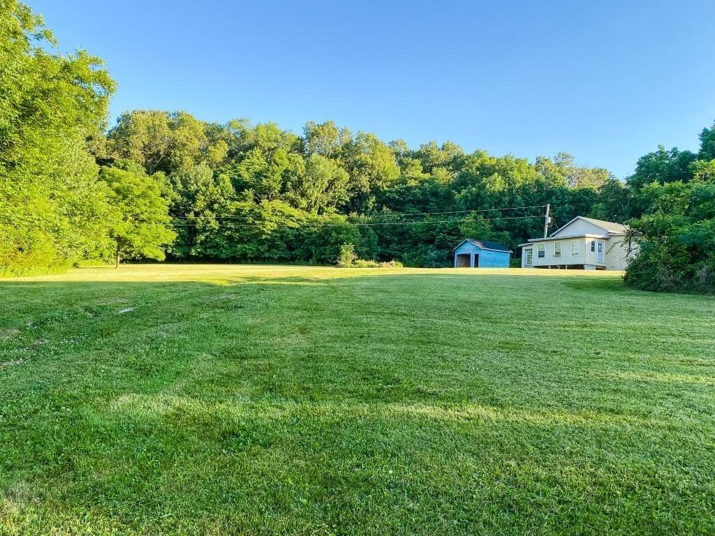 795 Howell Ln., Dongola, IL 62926