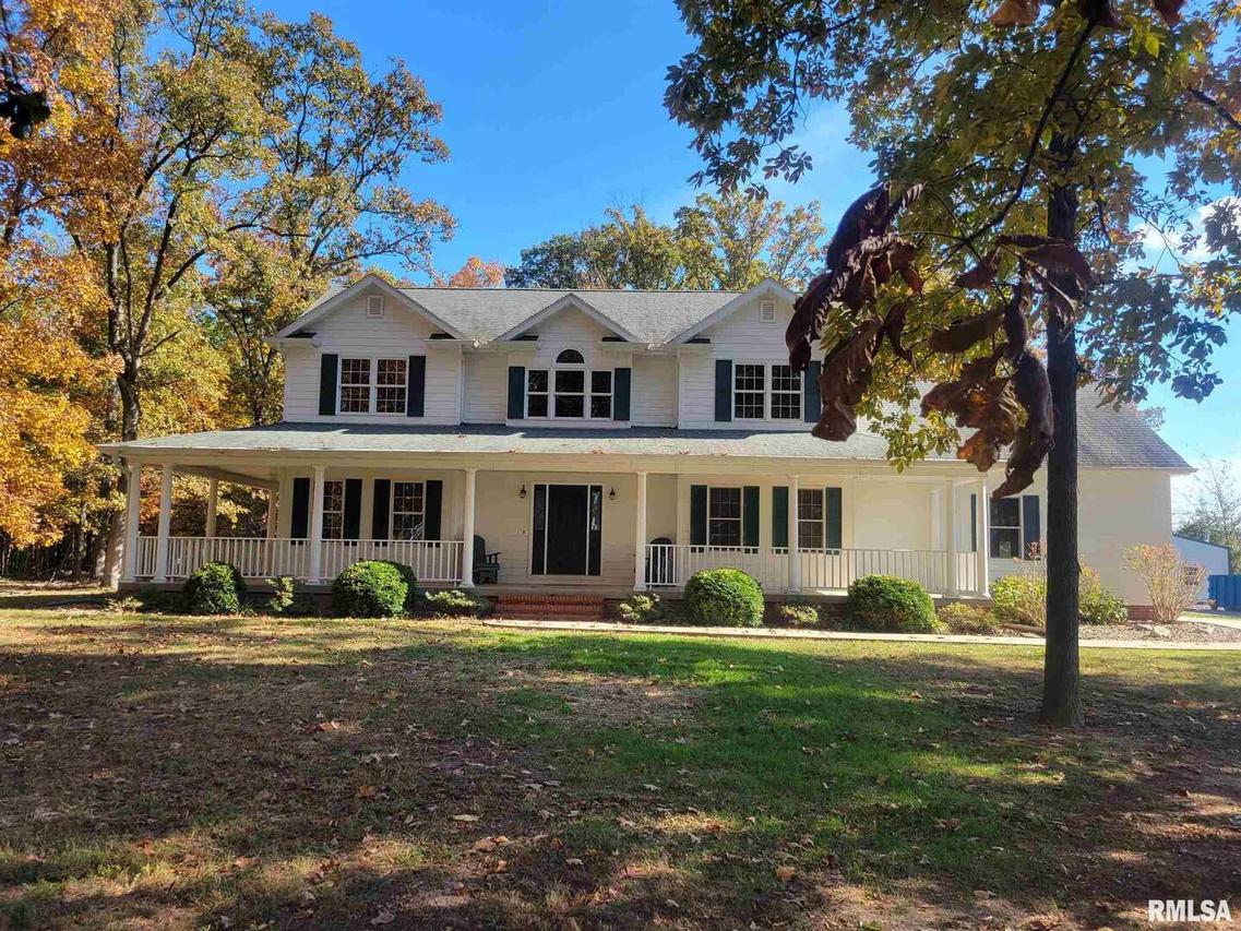 16450 N Drivers Ln., Woodlawn, IL 62898