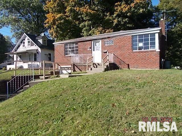 1015 S Kaskaskia St., Nashville, IL 62263