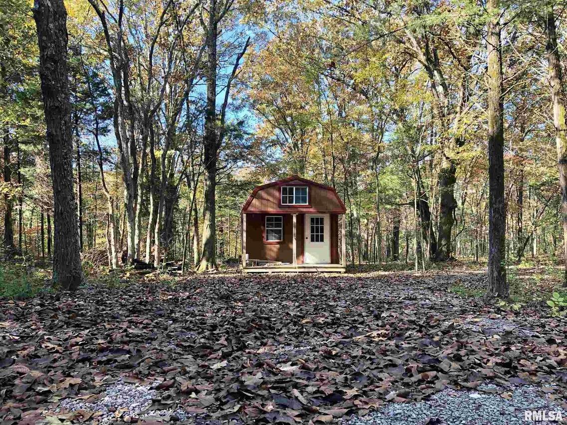 60 New Hope Rd., Herod, IL 62947