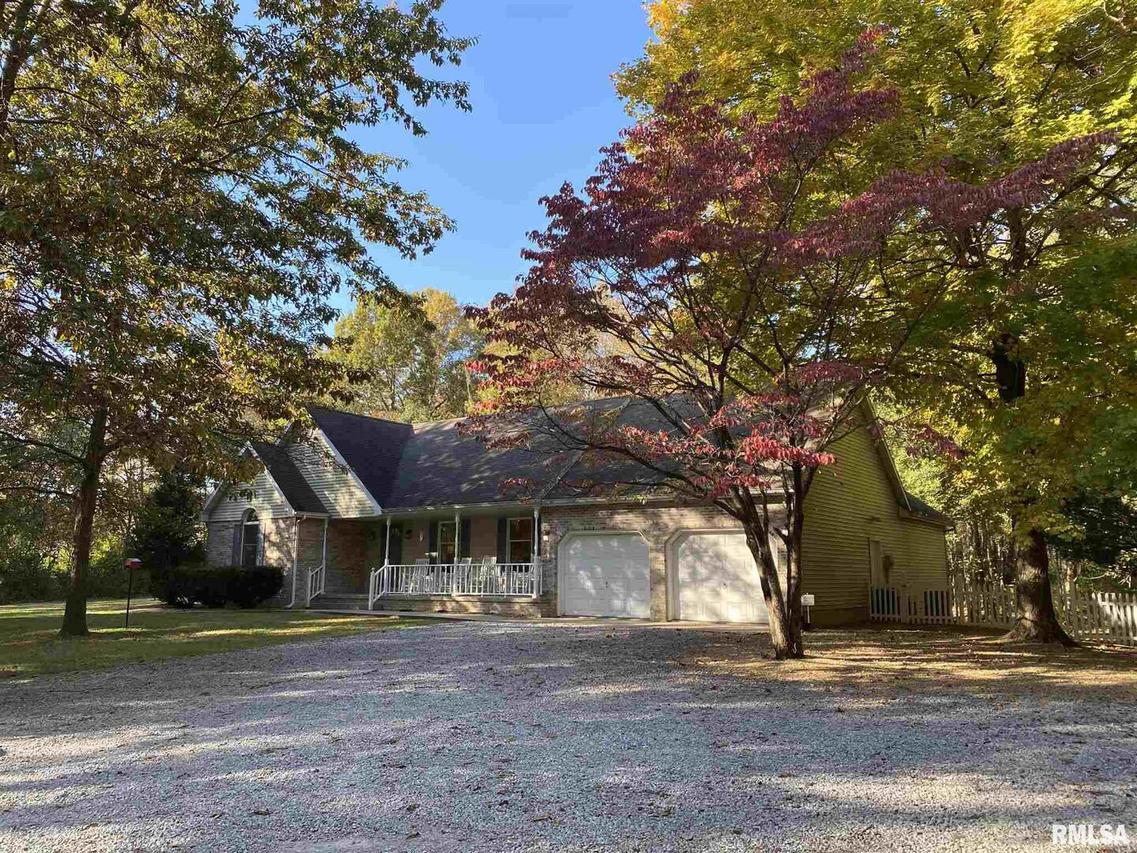 12186 E Hutchison Rd., Mt Vernon, IL 62864