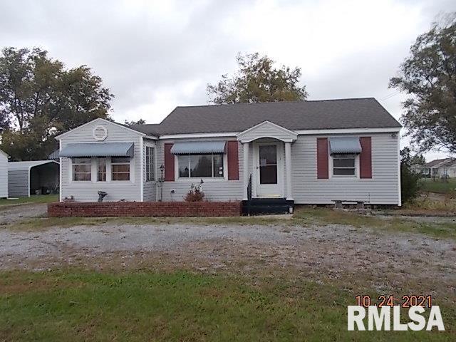 1040 W North Ave., Flora, IL 62839