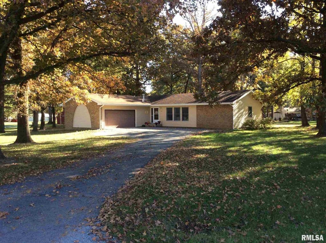 100 Louie Ave., Bluford, IL 62814