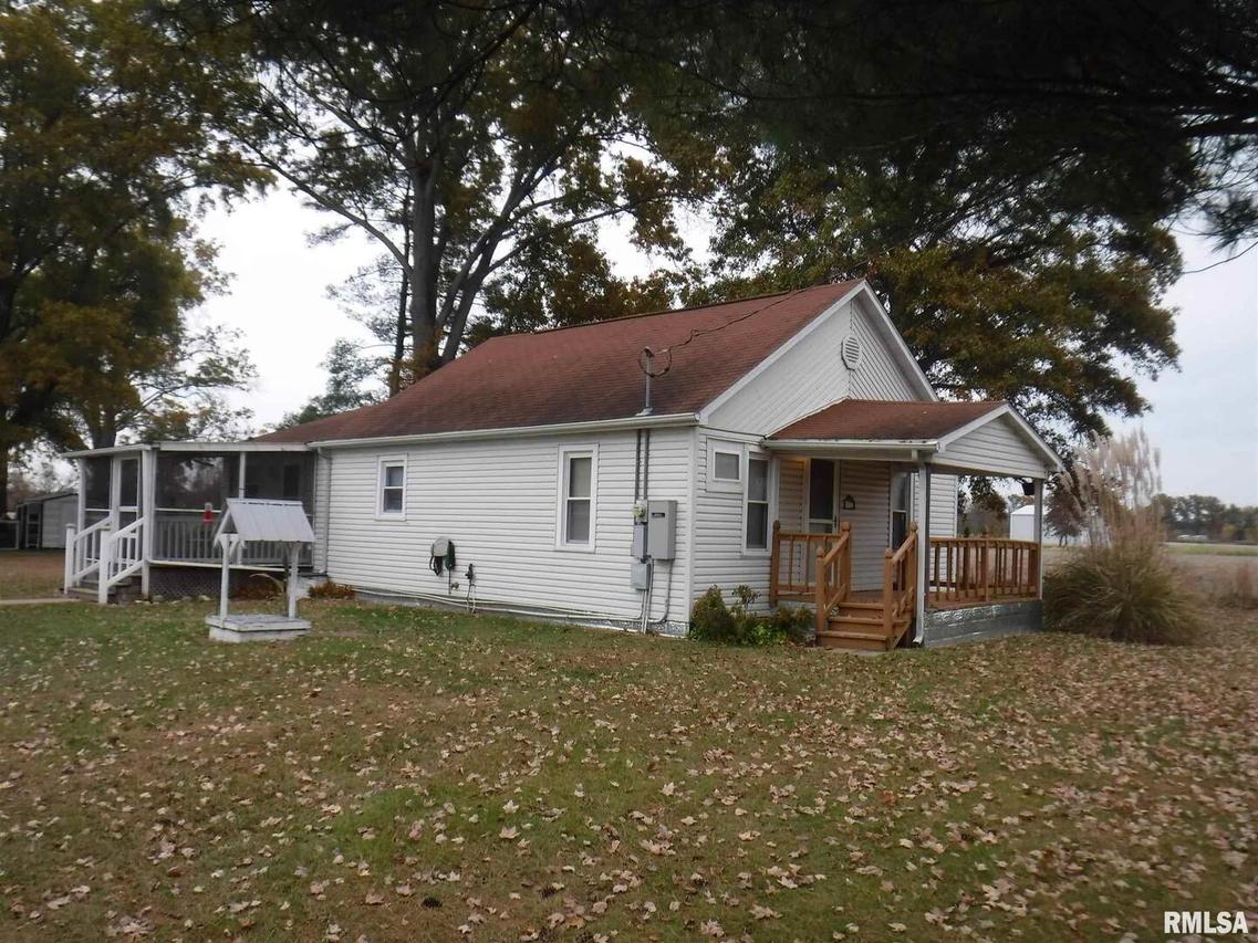 9253 E Us Hwy 50, Iuka, IL 62849