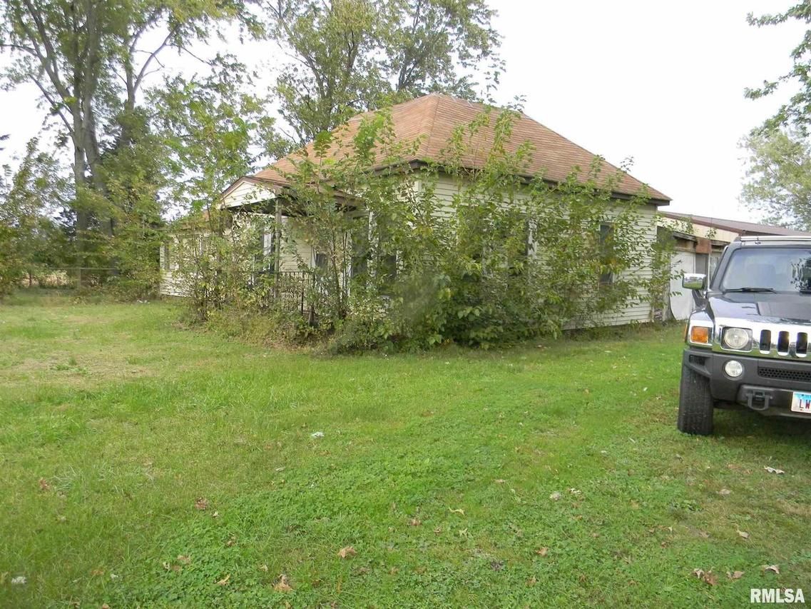 210 N Maple St., Tamaroa, IL 62888