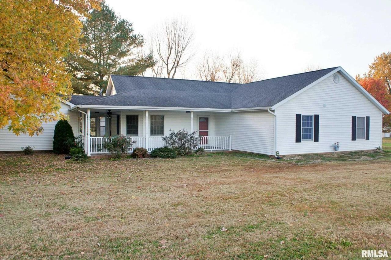 1091 Cedar Ln., Metropolis, IL 62960