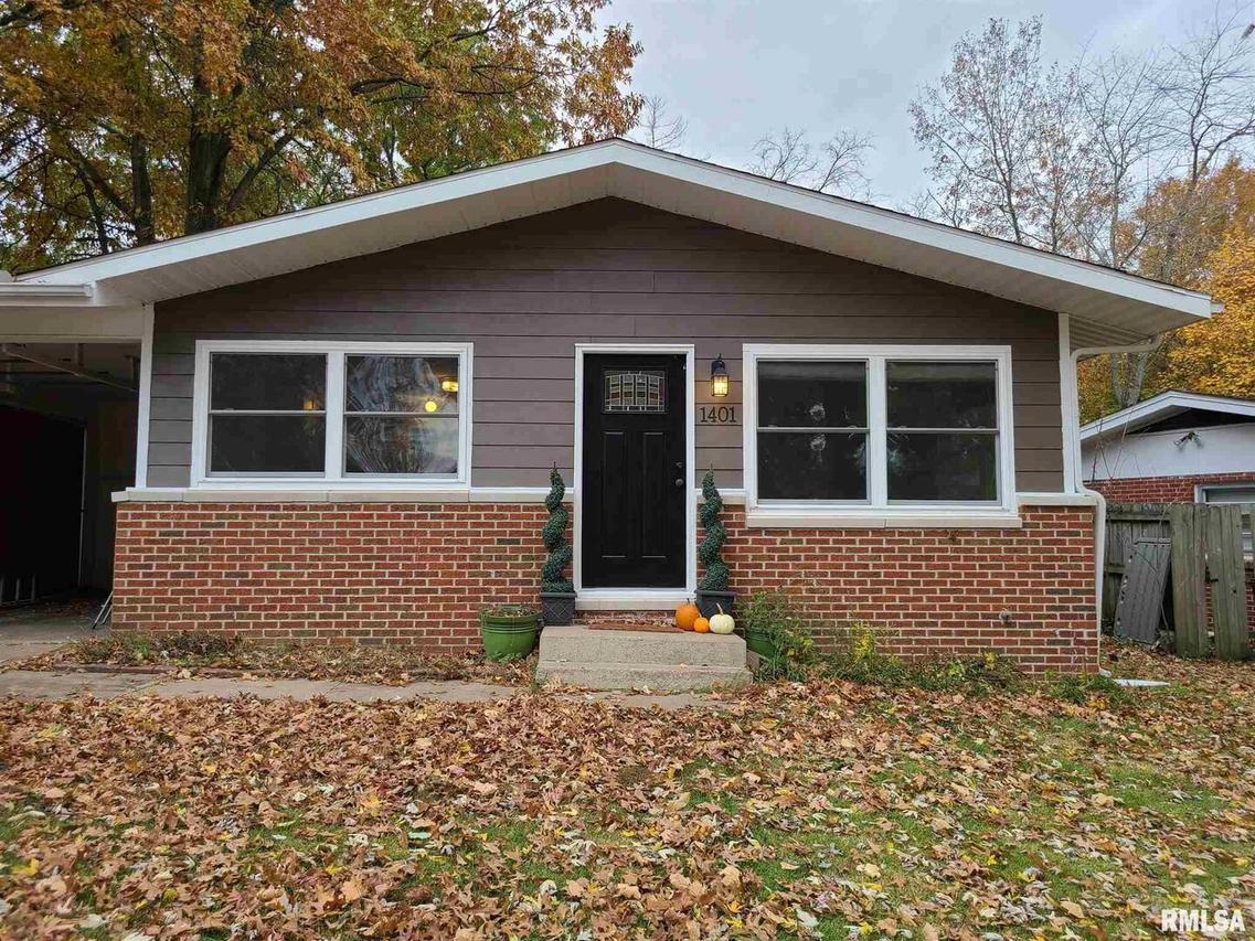 1401 W Taylor Dr., Carbondale, IL 62901