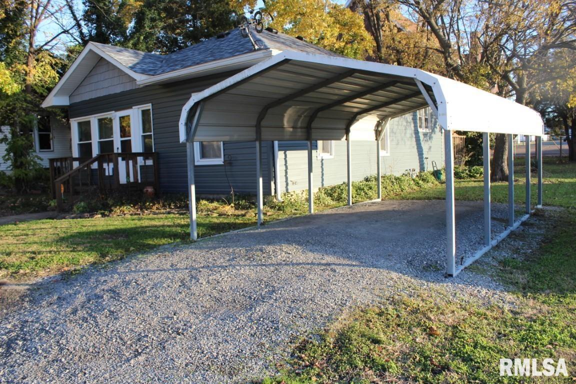 404 W Poplar St., West Frankfort, IL 62896