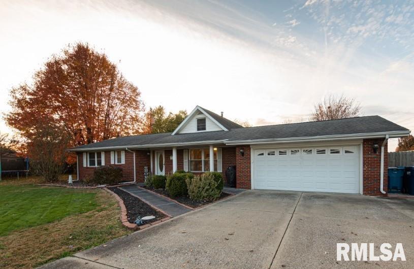 25 Sunset Dr., Mt Vernon, IL 62864