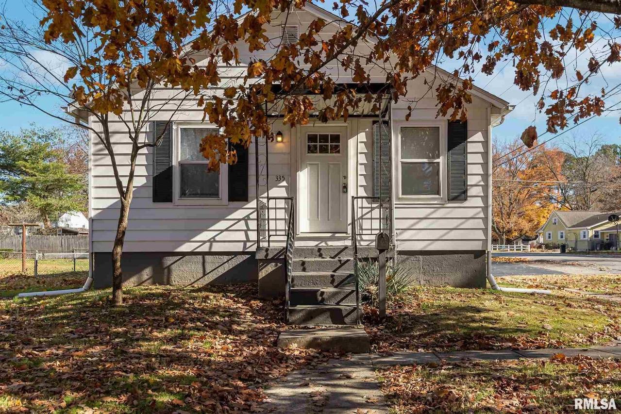 335 S 3rd St., Marion, IL 62959