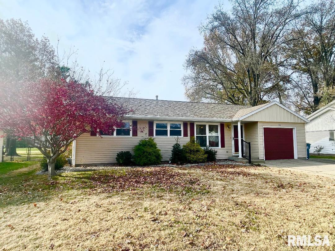 316 Janet Dr., Centralia, IL 62801