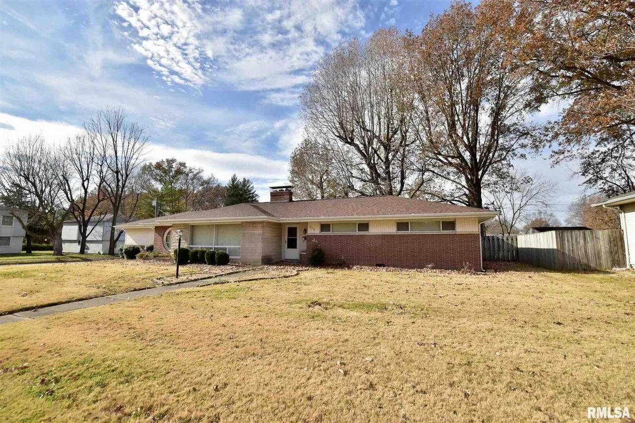 609 S Lincoln St., West Frankfort, IL 62896