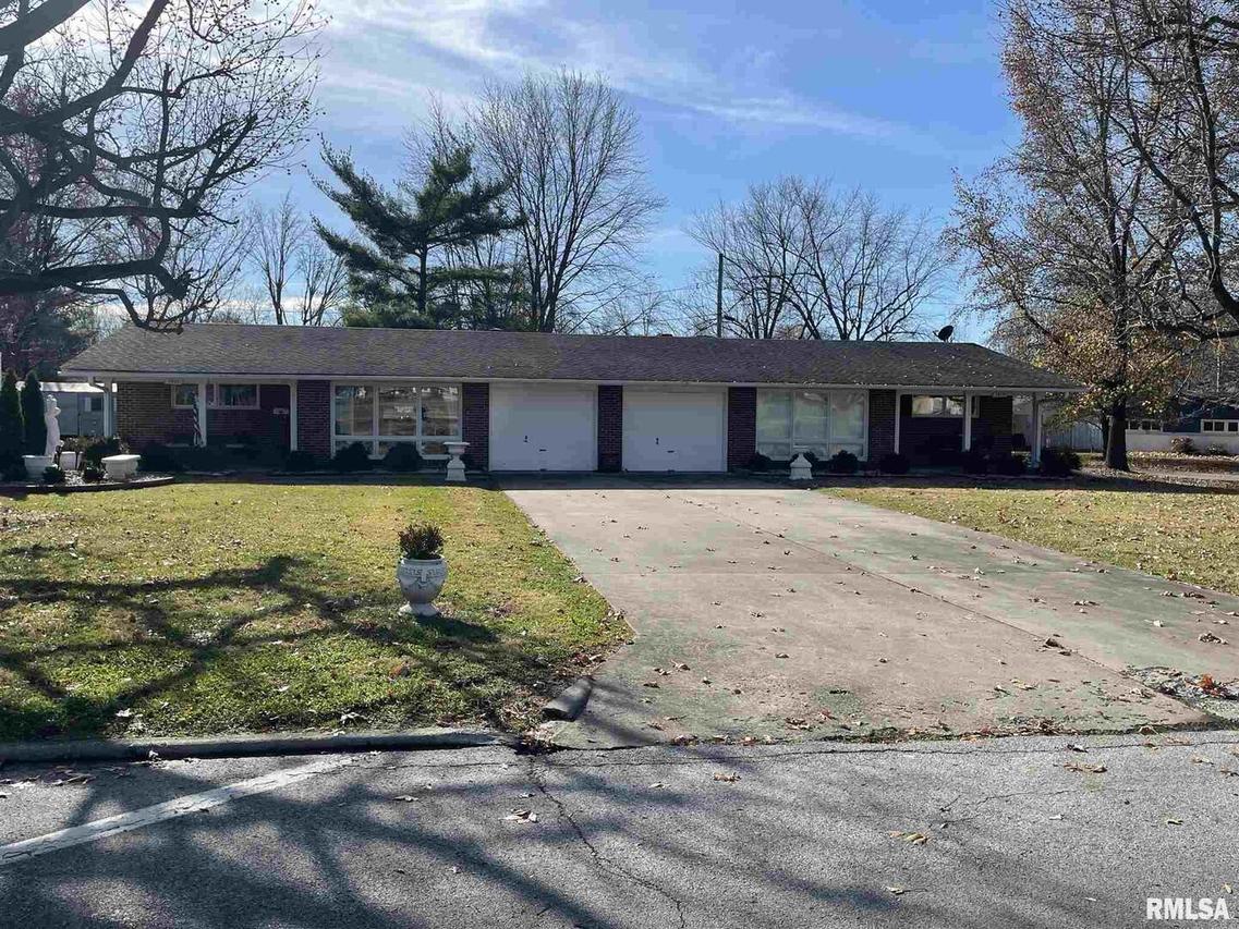 1411 & 1413 W Hendrickson St., Marion, IL 62959