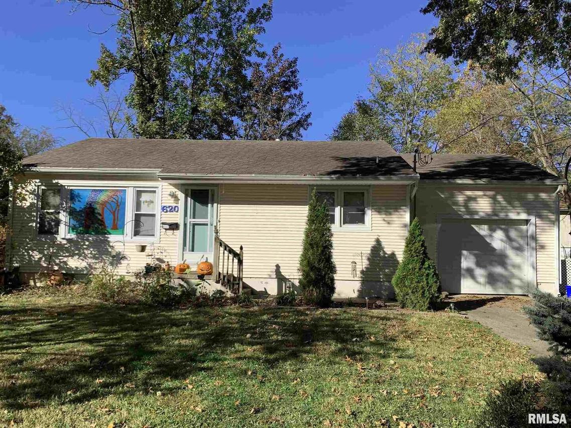 620 N Almond St., Carbondale, IL 62901