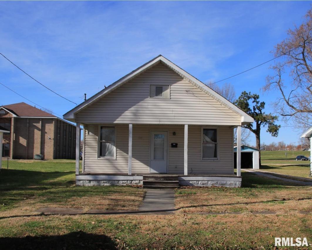 610 S Logan St., Carbondale, IL 62901