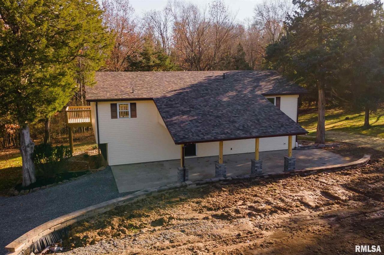 12069 Pebble Point Rd., Marion, IL 62959