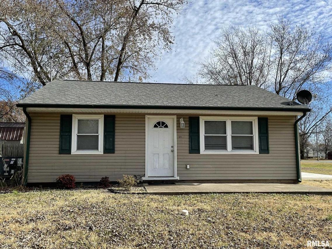 201 Lindsey Ave., Metropolis, IL 62960