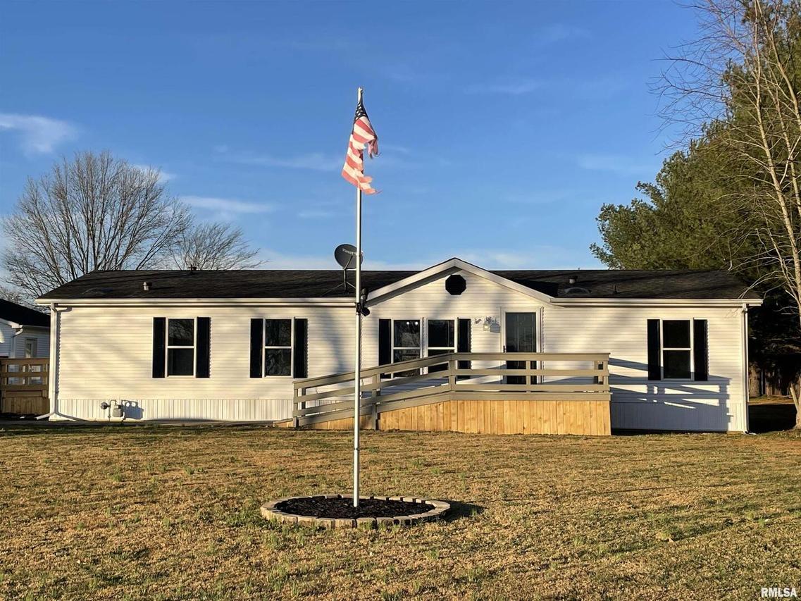 4619 Pinewood Ln., Metropolis, IL 62960