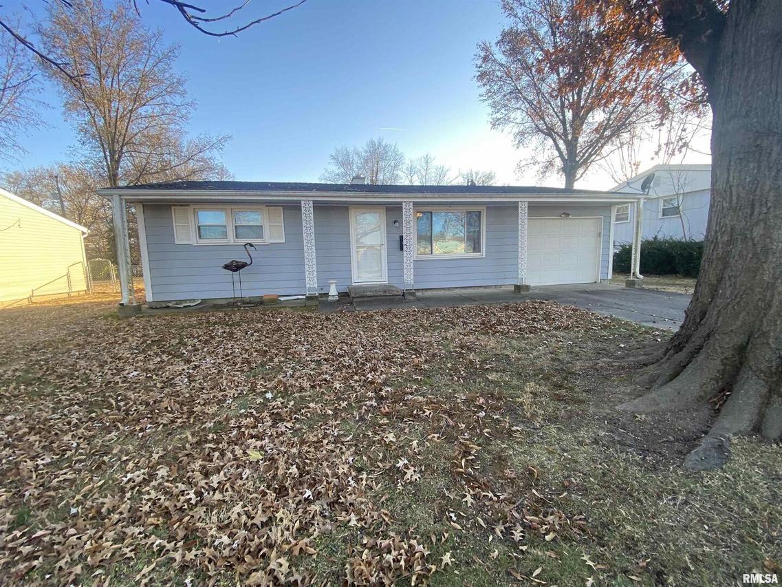 1023 E Jonas St., Centralia, IL 62801
