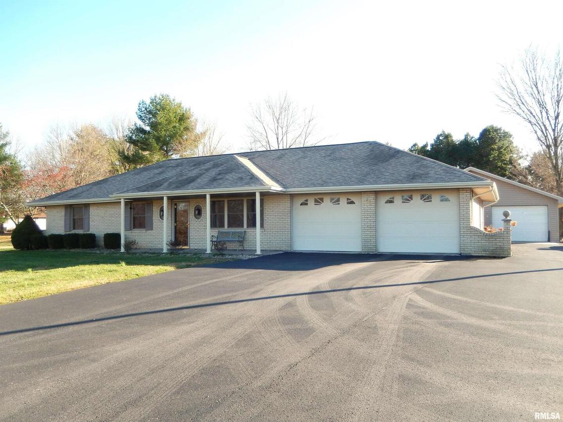 20 Willow Ln., Anna, IL 62906