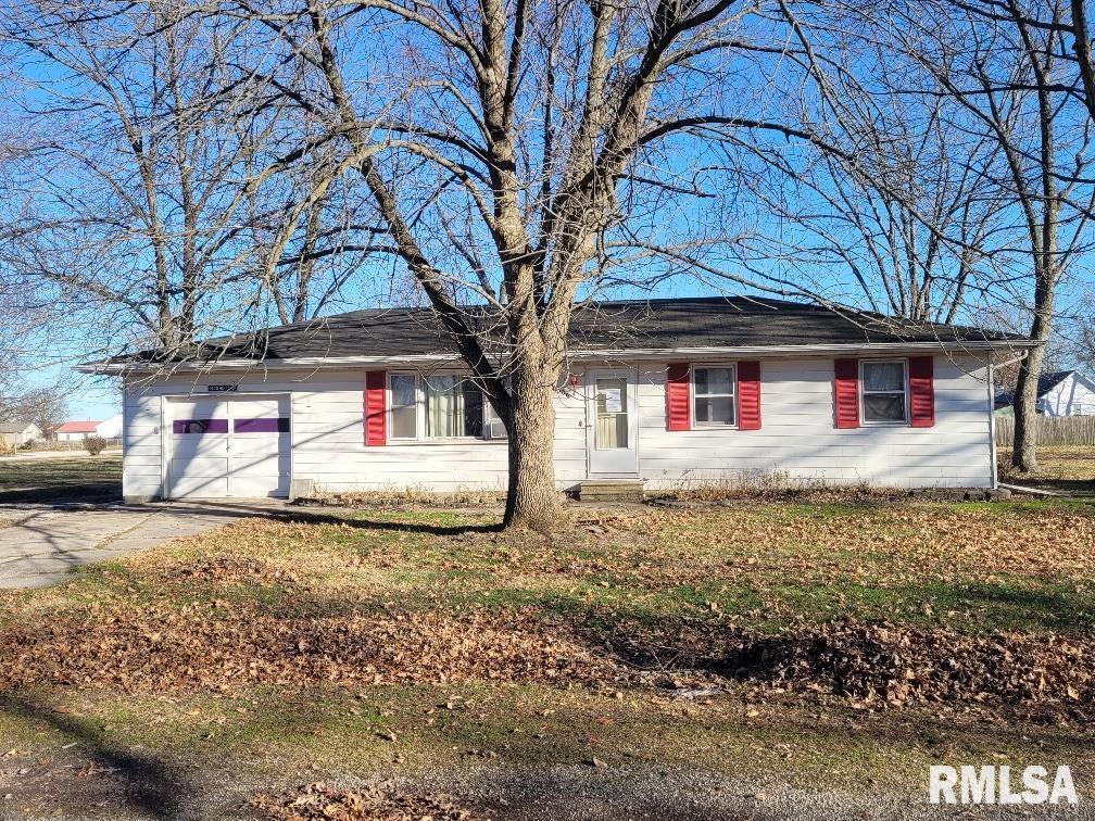 106 N Poplar St., Patoka, IL 62875