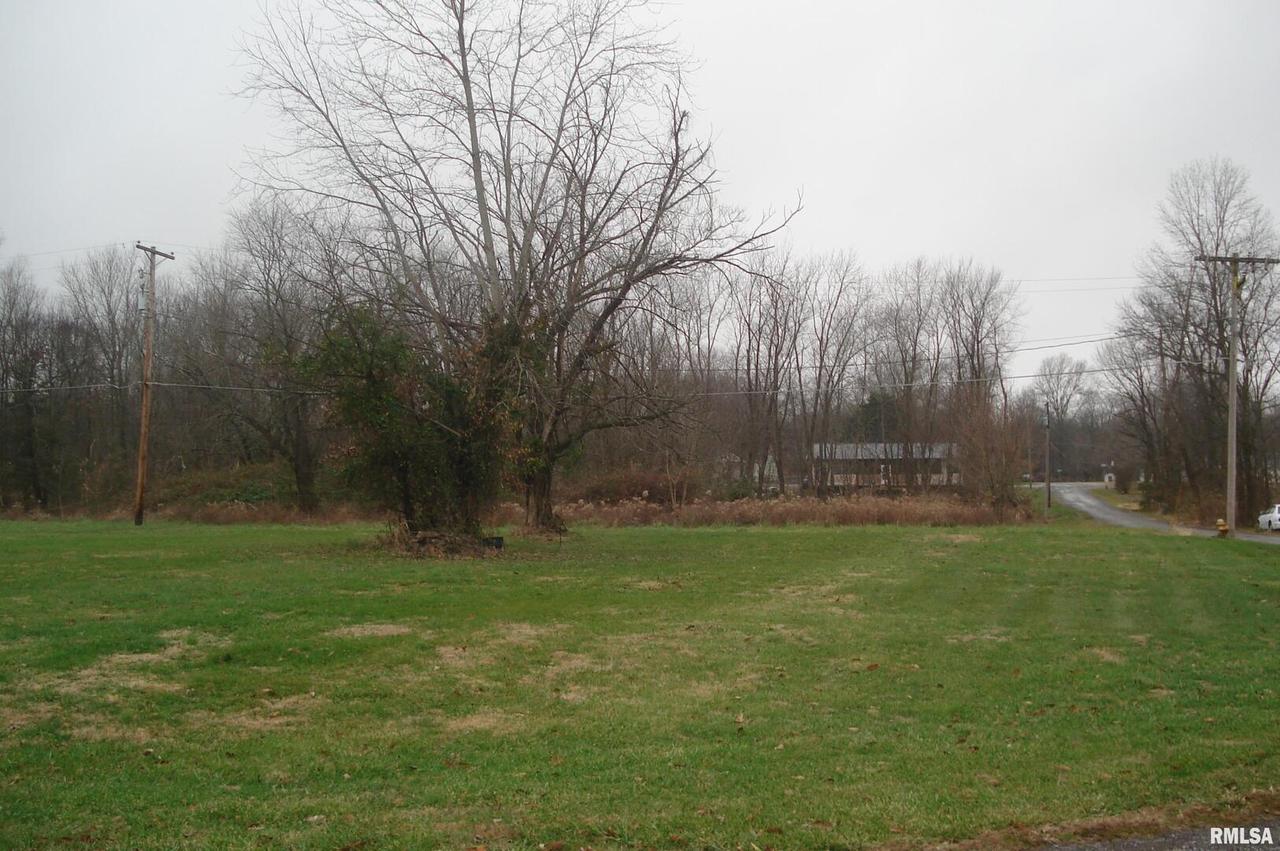 000 Madison St., Colp, IL 62915