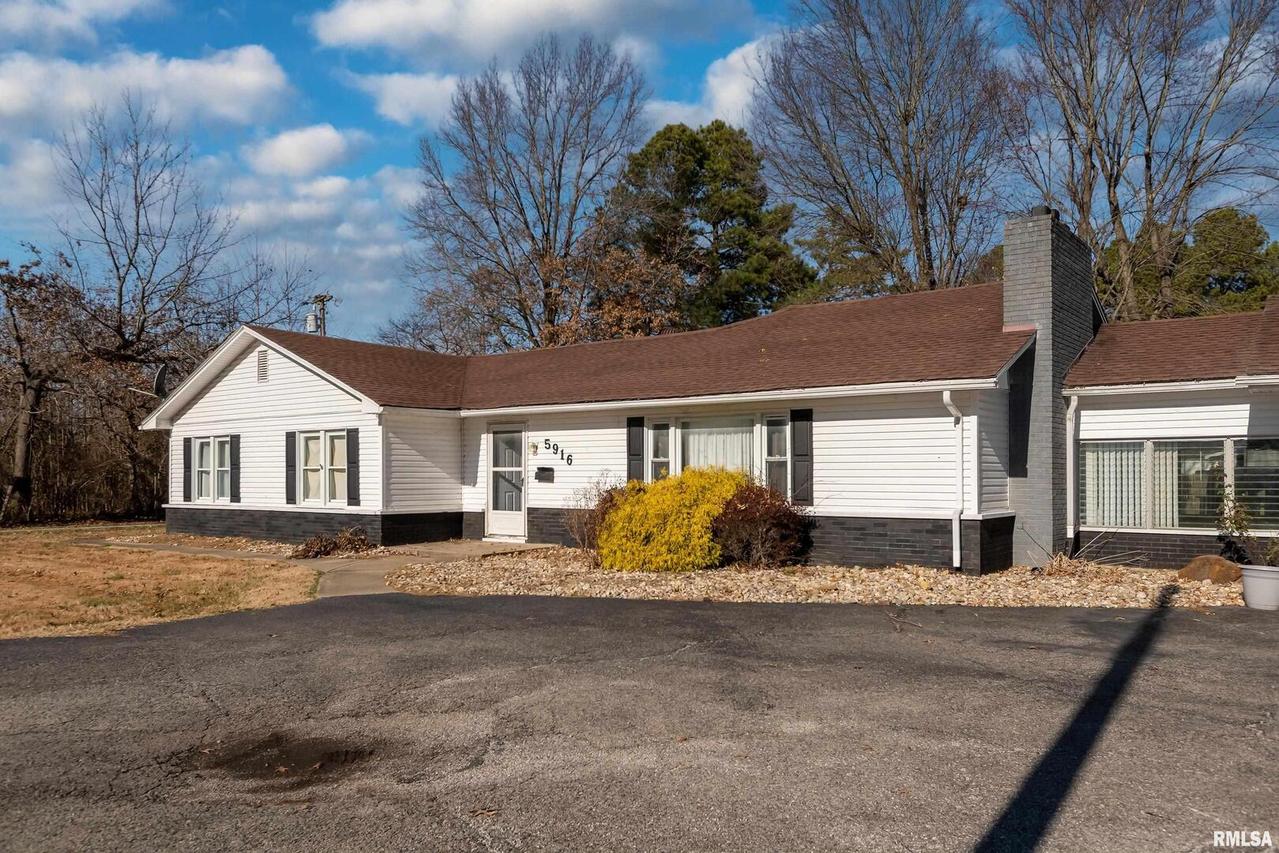 5916 Old Route 13 St., Carterville, IL 62918