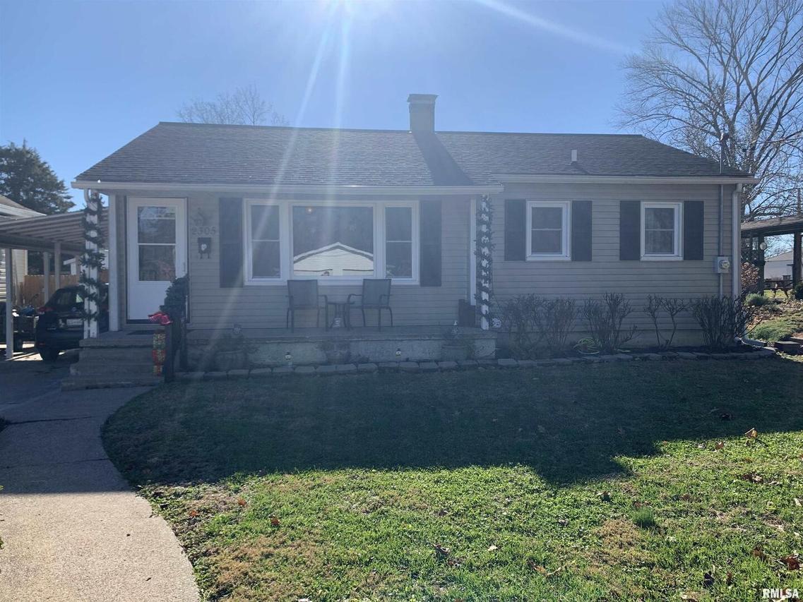 2305 Dewey St., Murphysboro, IL 62959