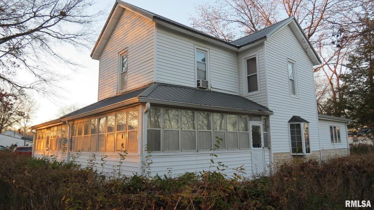 340 E 2nd S St., Tamaroa, IL 62888