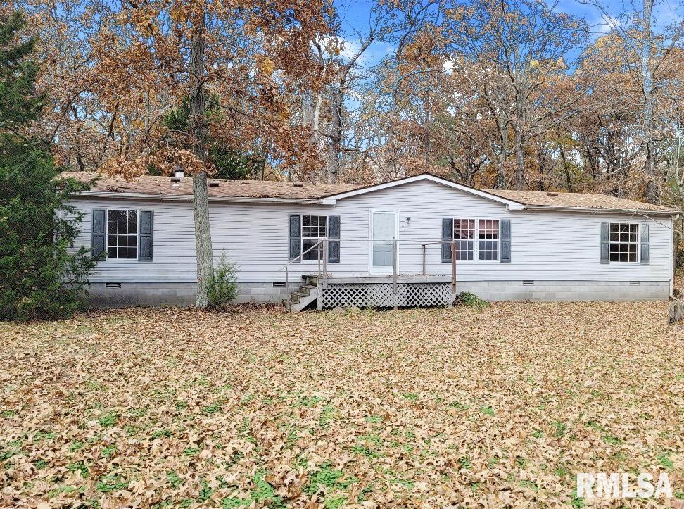 6521 Apple Ridge Rd., Iuka, IL 62849