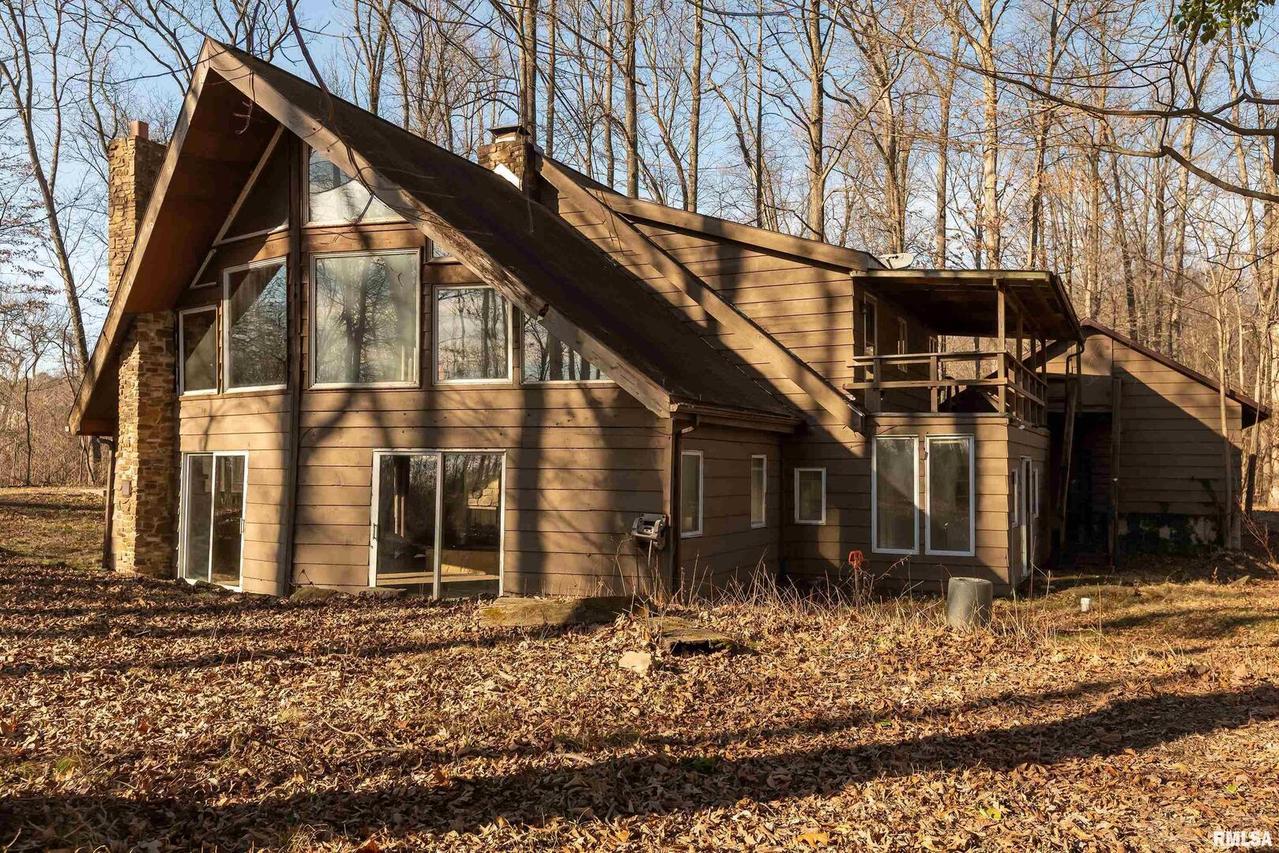 528 E No Name Rd., Carbondale, IL 62902