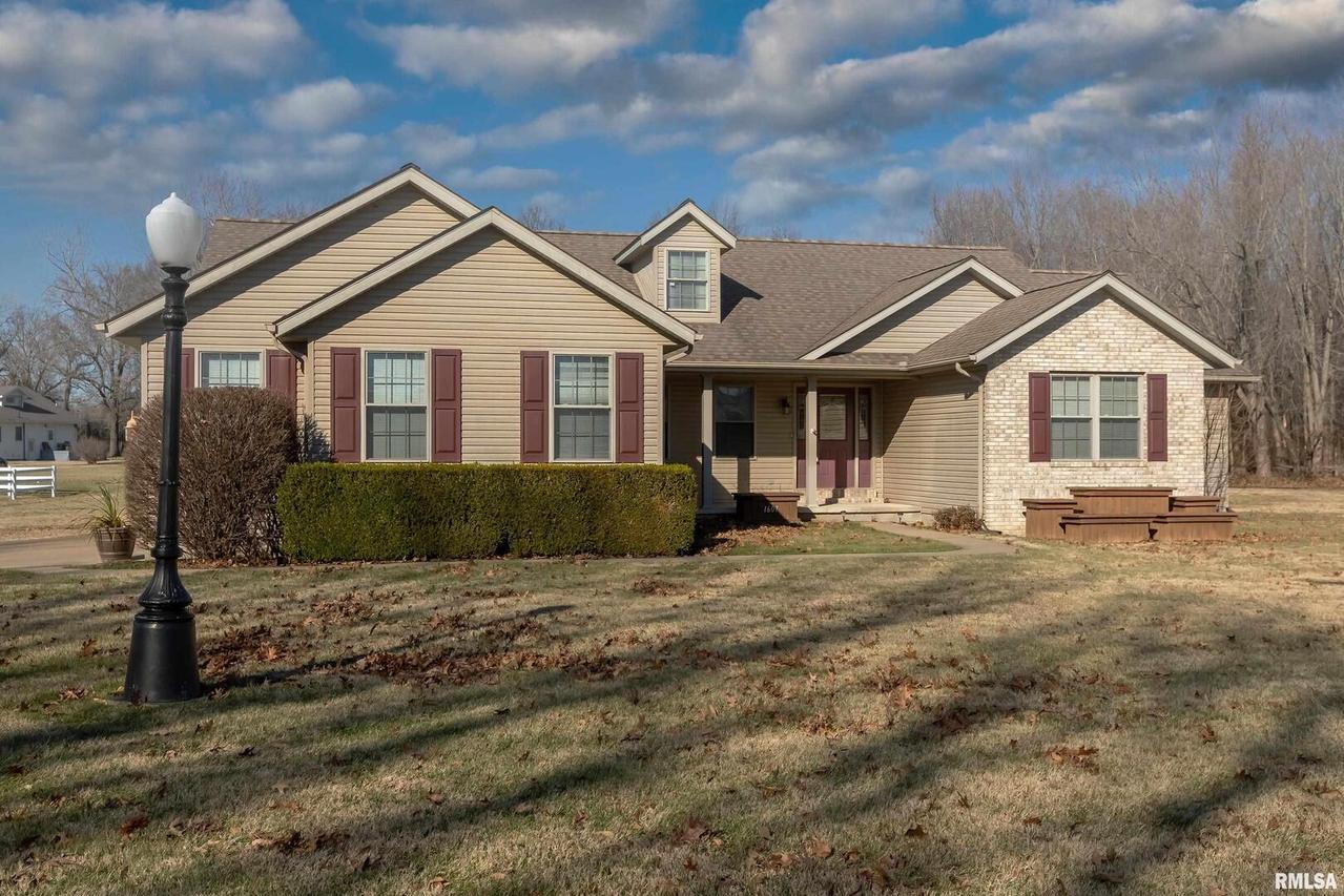 1607 Morning Dew Ct., Carterville, IL 62918